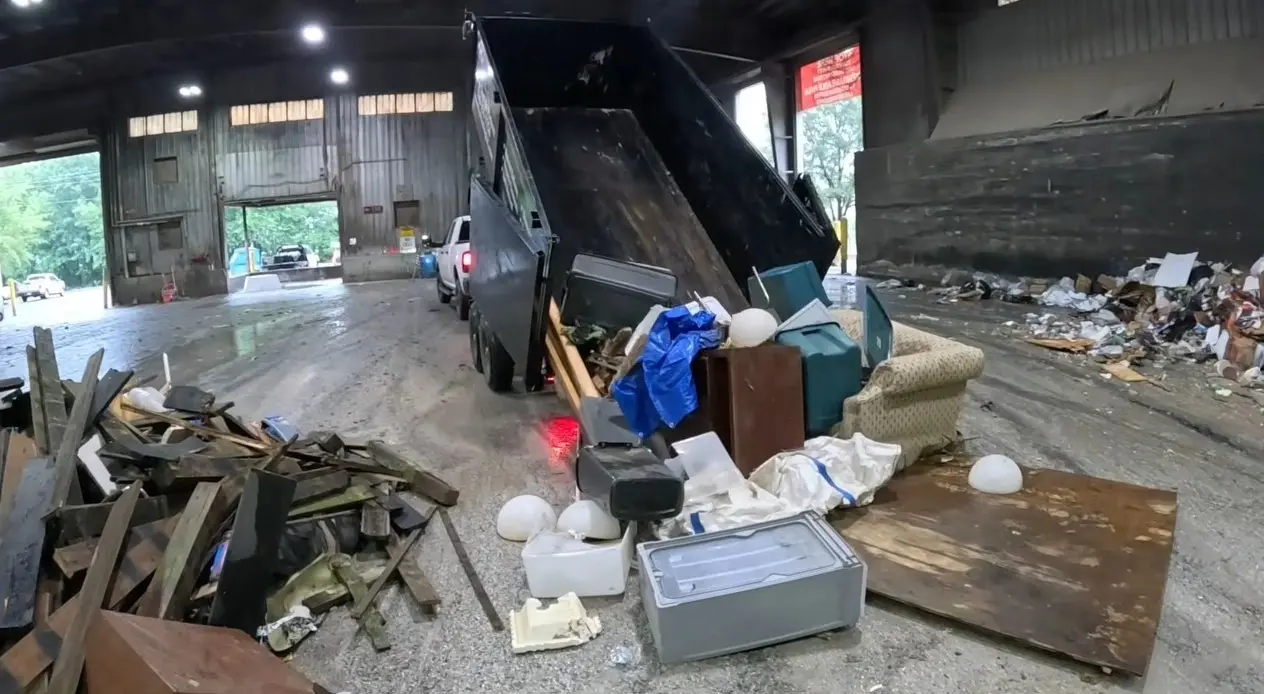 Miami-Dade junk disposal transfer station